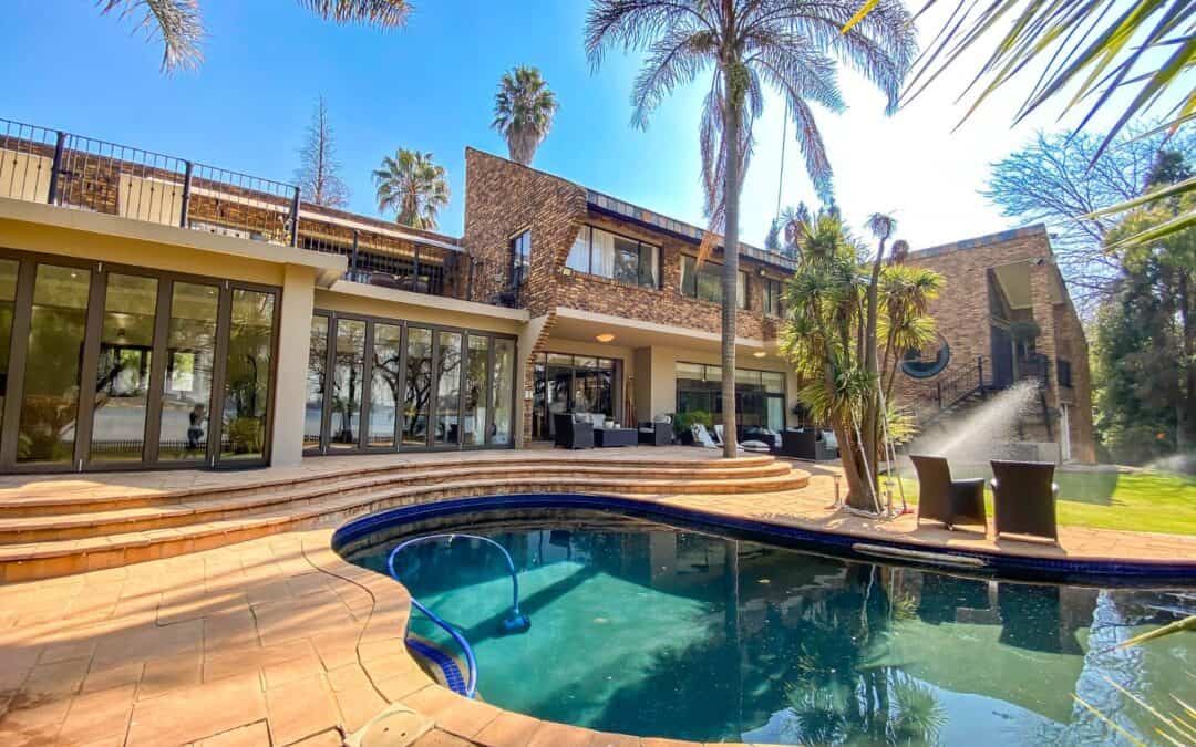 #1684 – 5 Bedroom House in Alphen Park