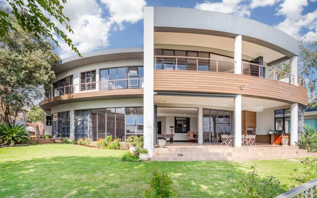 #1944 -Waterfront Living in Ebotse Estate!