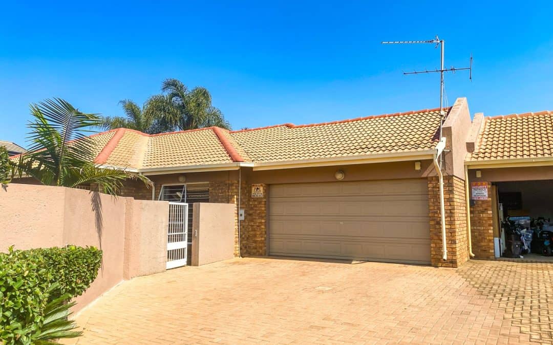 #2040 – Spacious 3-Bedroom Family Home in Secure Estate