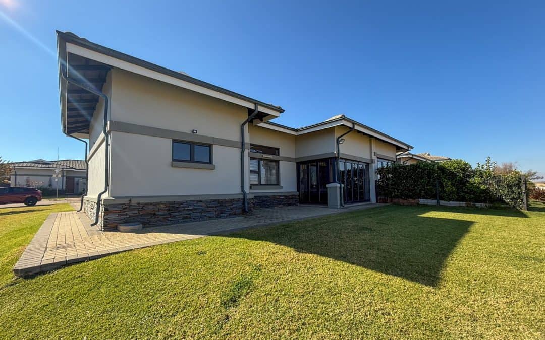#2084 – Discover the Perfect Blend of Comfort and Style at Eastlands Mature Lifestyle Estate