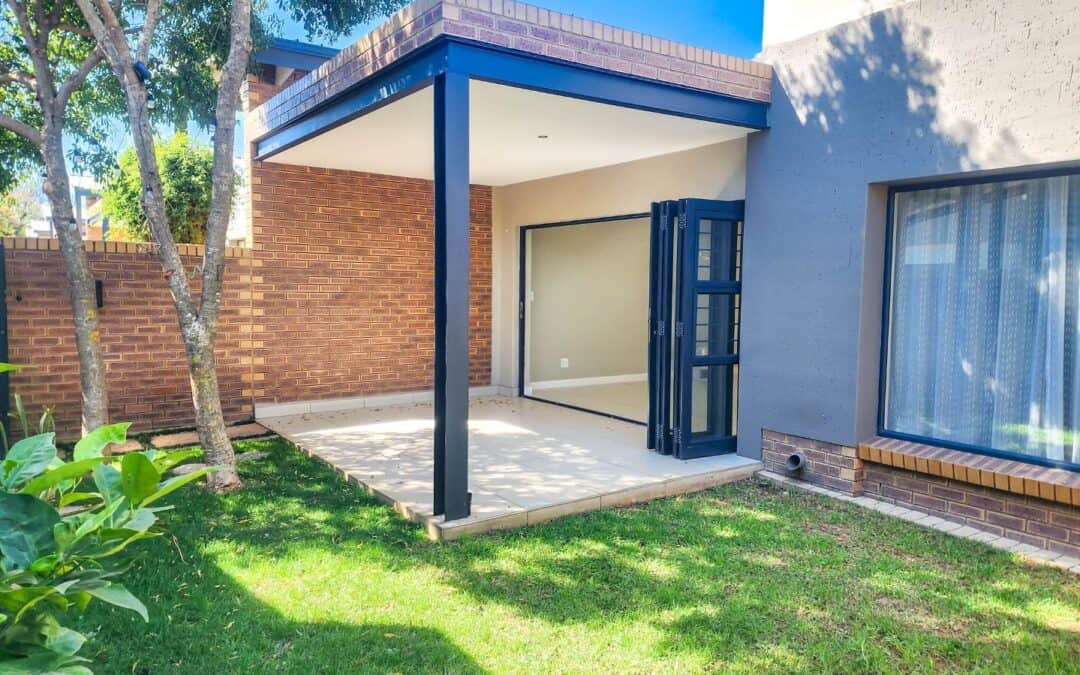 #2249 – Modern, Energy Saving simplex in Farrarmere!