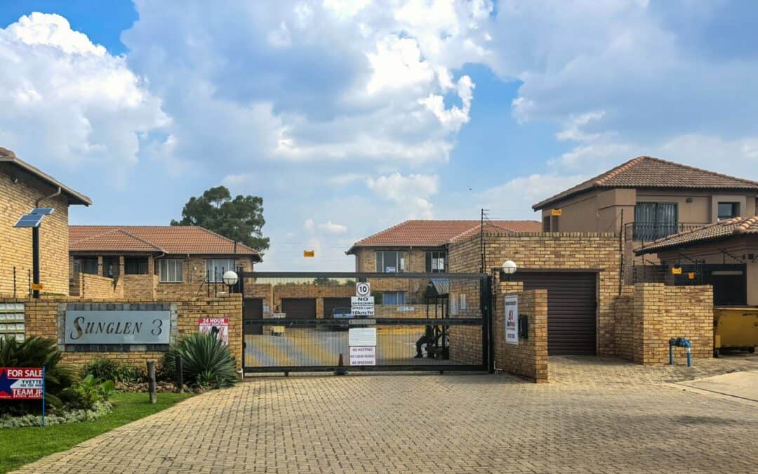 #2286 – Charming 2 Bedroom Townhouse