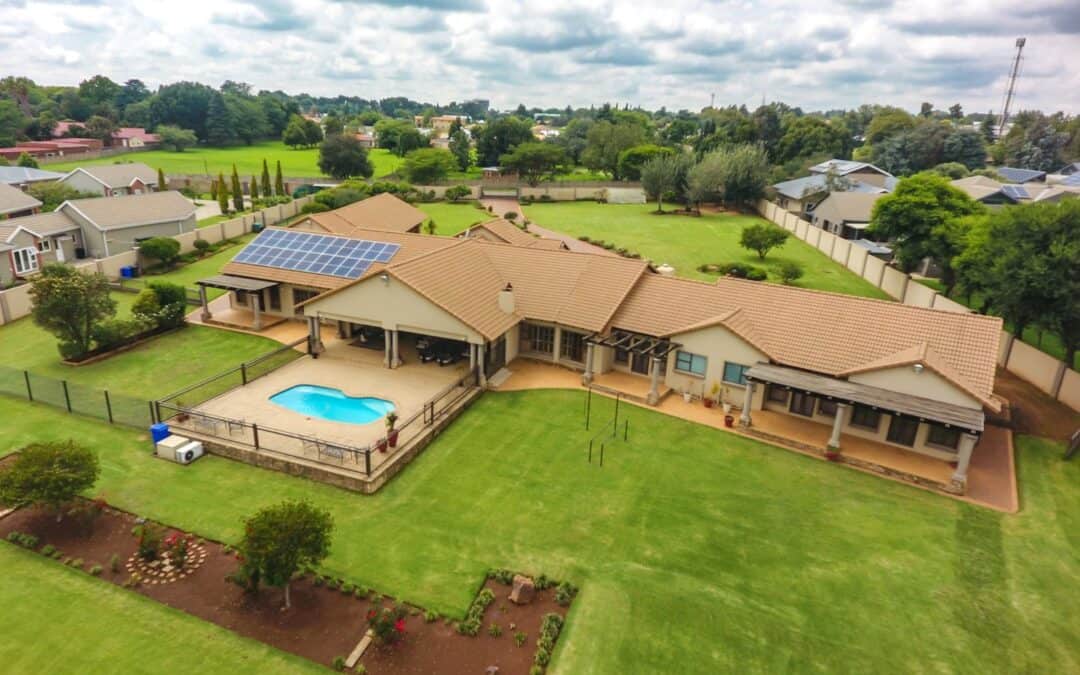 #2314 – Exceptional Gentleman’s Estate – A Private Sanctuary of Space, Luxury and sustainability