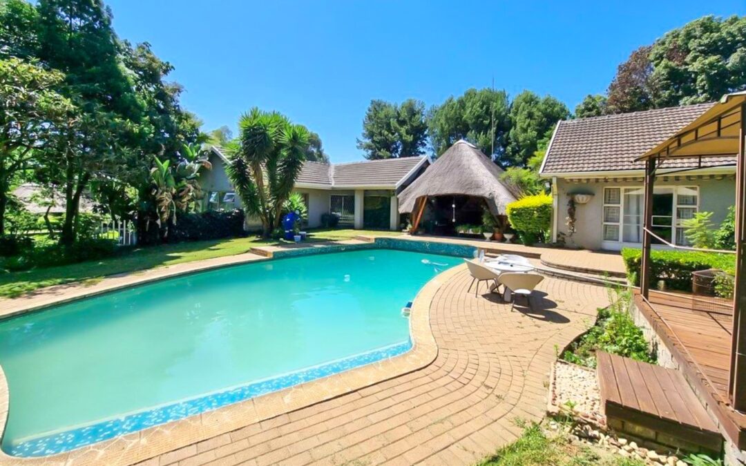 #2396 – Exceptional Farm Property with Luxury Family Home & 7 Income-Generating Flats