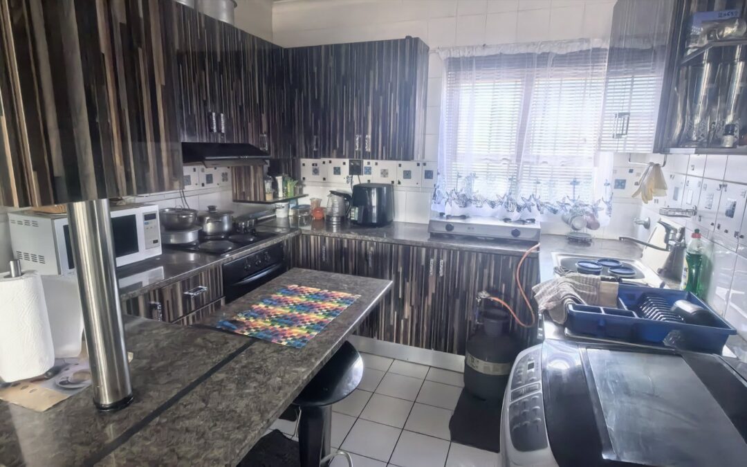 #2158 – Two Bedroom first floor Townhouse in Kempton park
