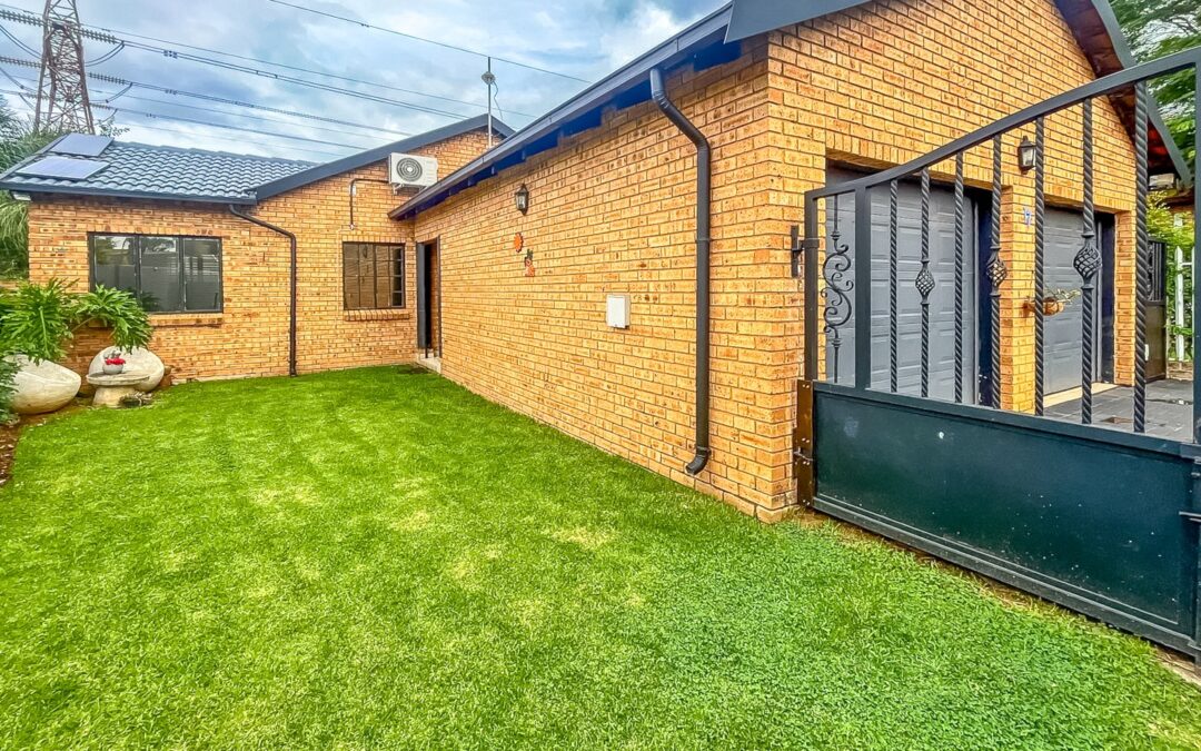 #2387 – Beautifully Maintained 2 Bedroom Home