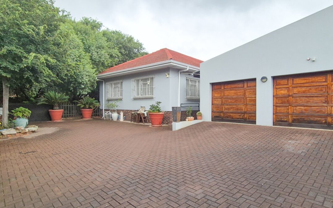 #2394 – Modern 4-bedroom house for sale in Parkdene – Boksburg