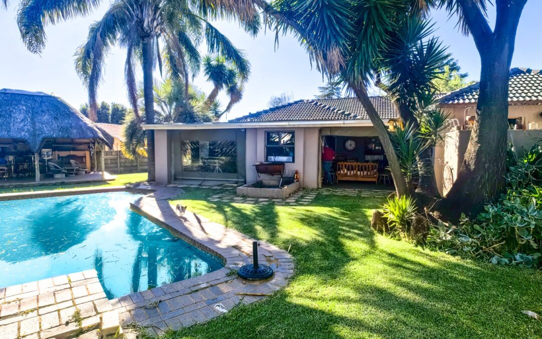 #2454 – Elegant Family Home in Allen Grove, Kempton Park