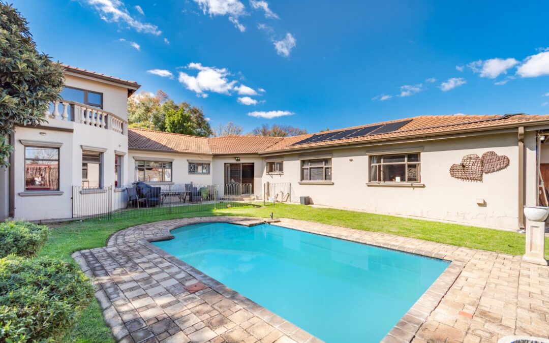 #2460 – Spacious Family Living & Entertainer’s Dream in Sought-After Northmead Ext 4