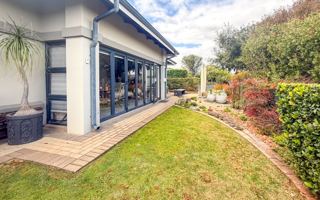 #2476 – A Rare Find in the Heart of Eastlands Mature Lifestyle Estate!