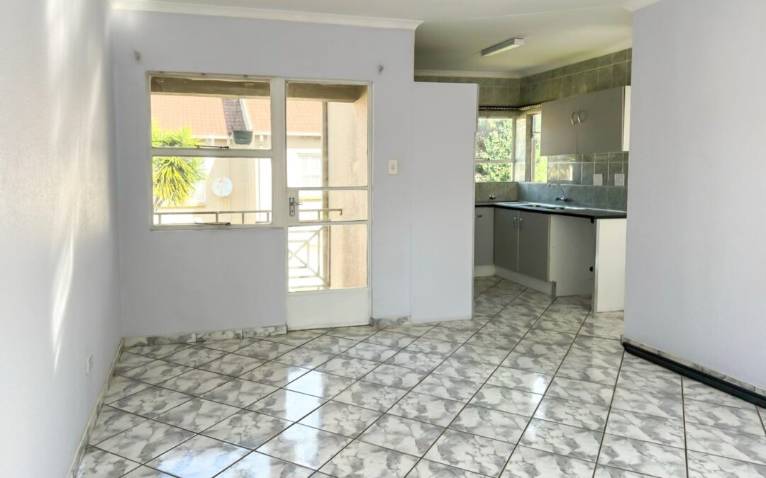 #2480 – UPSTAIRS UNIT WITH LIFESTYLE PERKS