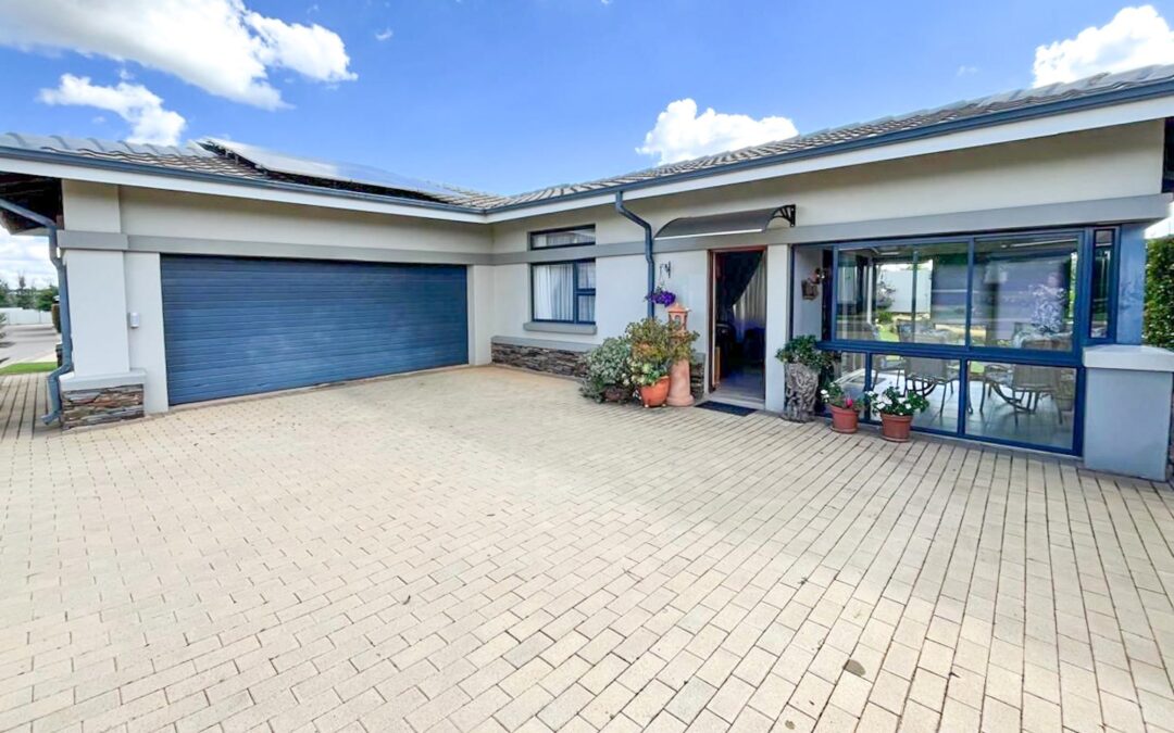 #2449 – Elegant North-Facing Retreat in Sought-After Eastlands Mature Lifestyle Estate for 50 and over!